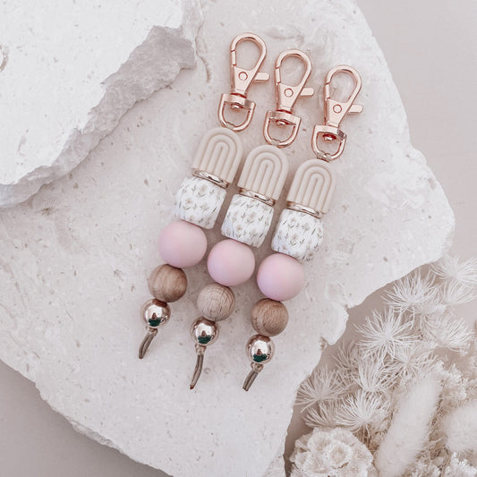 beaded keychain rose gold daisy